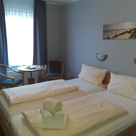 Weinhaus Hotel *