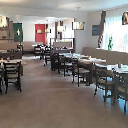 Weinhaus מלון