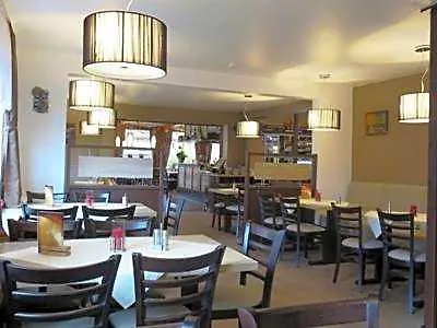 מלון Weinhaus
