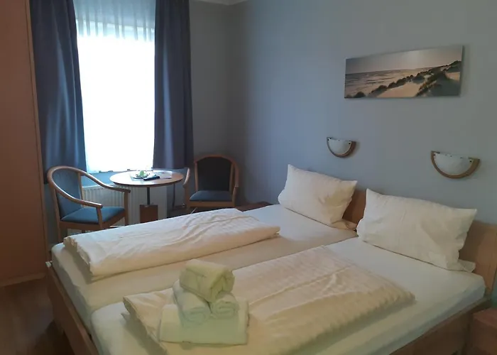 Weinhaus Hotel *